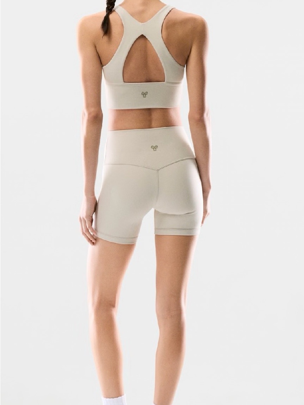 NWT Aritzia Golden BUTTER Cheeky Infinite Hi-Rise 5" Short, 8 - Picture 6 of 7